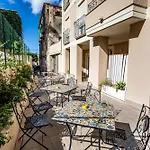 Suite Tropea *