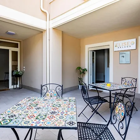 Suite Tropea *