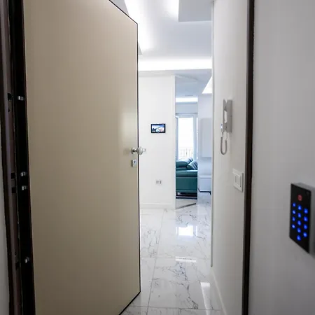 Suite Tropea * تروبيا
